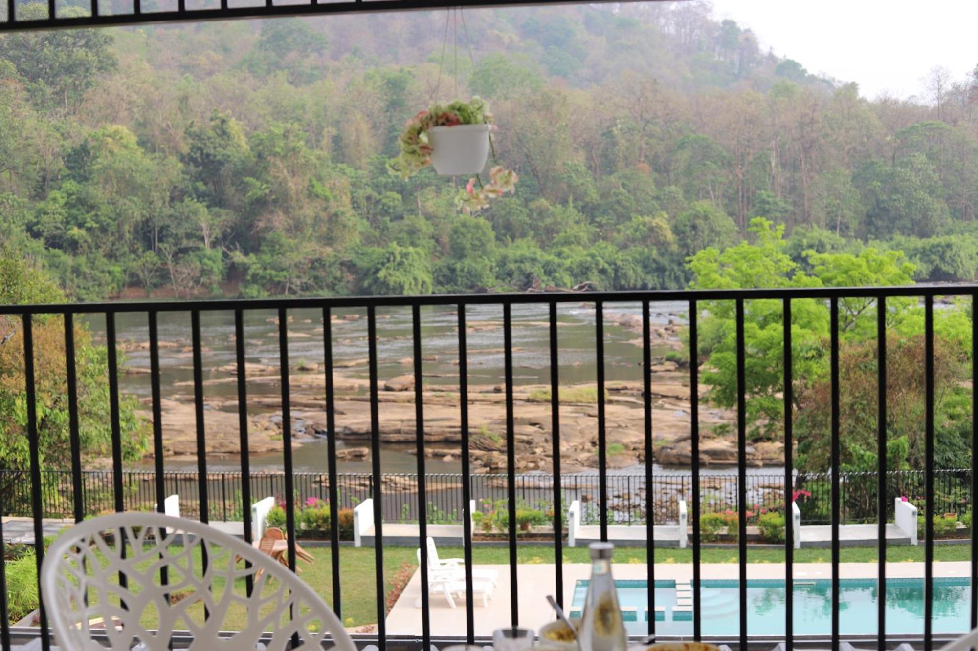Seeheim Resorts Athirappilly Dış mekan fotoğraf